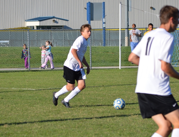 Men’s Soccer Falls Short To Simpson, 2-1