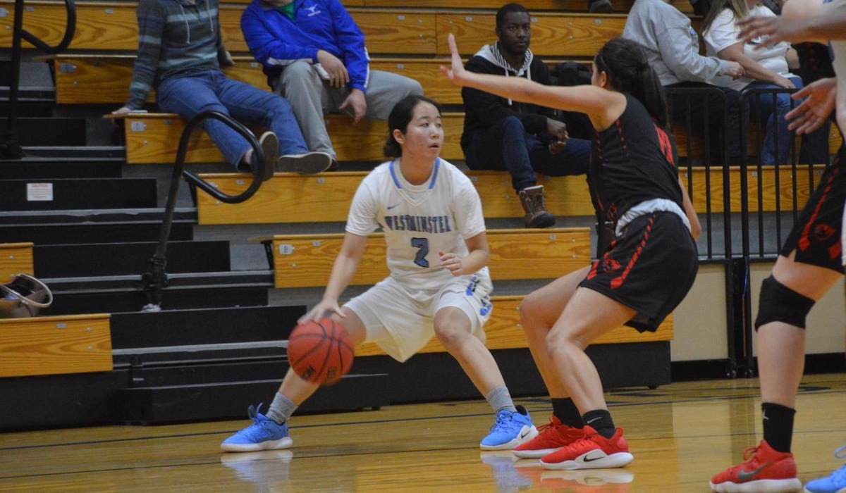 Westminster College Women's Basketball Remains Undefeated in SLIAC Play, Escapes With Win Over Eureka College