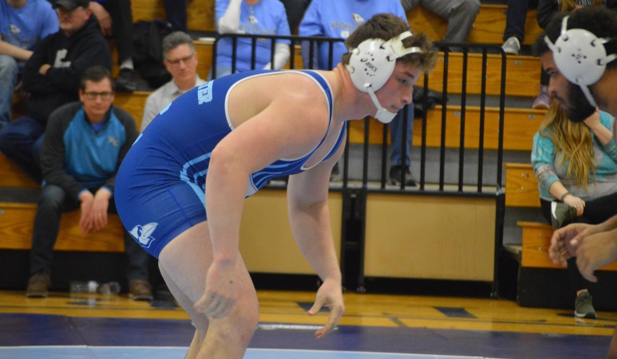 Westminster Wrestling Narrowly Falls to UCM, Drury