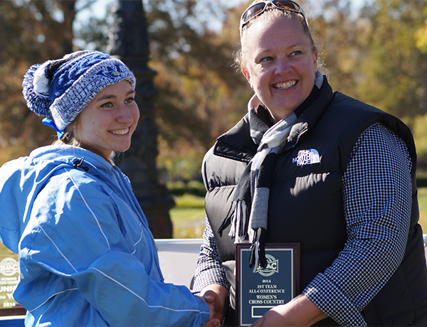 Women's Cross Country Place 3rd At SLIAC Championship, Gibby Earns First Team All-SLIAC Honors